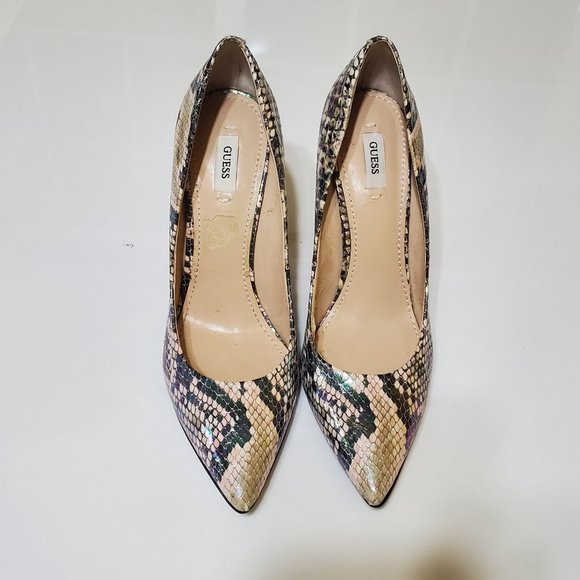 Guess Iridescent Snakeskin Print Stiletto Heels Size 8.5 US - Picture 3 of 16